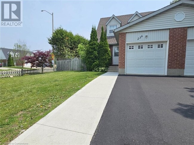 236 Northview Heights Dr in Cambridge, ON - Building Photo - Building Photo