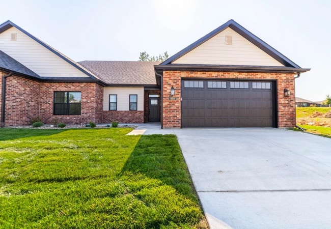 808 Napa Dr, Unit 808 in Columbia, MO - Foto de edificio - Building Photo