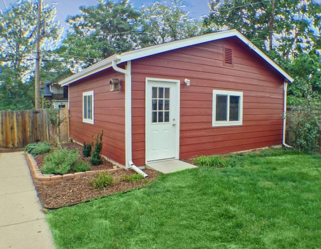 4524 Beach Ct in Denver, CO - Foto de edificio - Building Photo