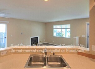 258 B St in Blaine, WA - Building Photo - Building Photo