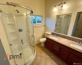 891 Merle Ave in Martinez, CA - Building Photo - Building Photo