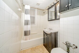 32 Sidlaw Rd in Boston, MA - Building Photo - Building Photo