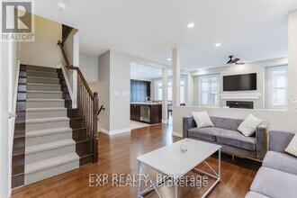 39 Clonfadda Terrace in Ottawa, ON - Building Photo - Building Photo