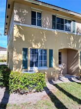 6056 SW 19th Pl in North Lauderdale, FL - Building Photo - Building Photo