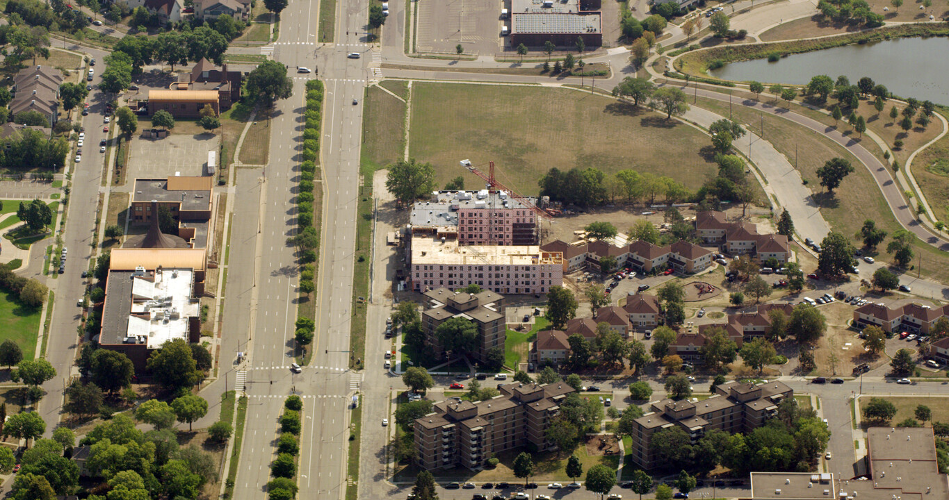 Olson Park Apartments in Minneapolis, MN - Foto de edificio