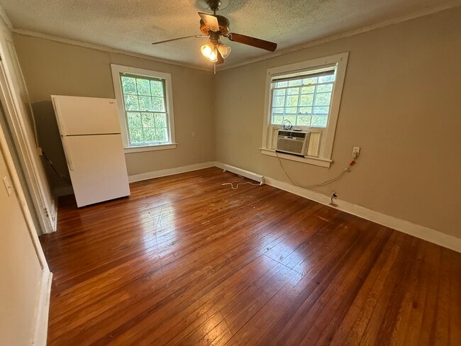 1155 Moody St in Montevallo, AL - Building Photo - Building Photo