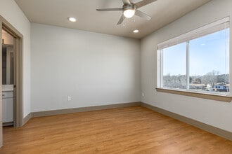 Quincy Court in Denton, TX - Foto de edificio - Interior Photo