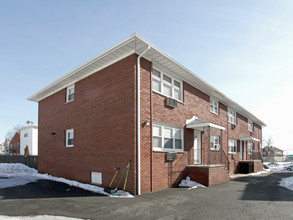 634 Van Buren Ave in Elizabeth, NJ - Building Photo - Building Photo