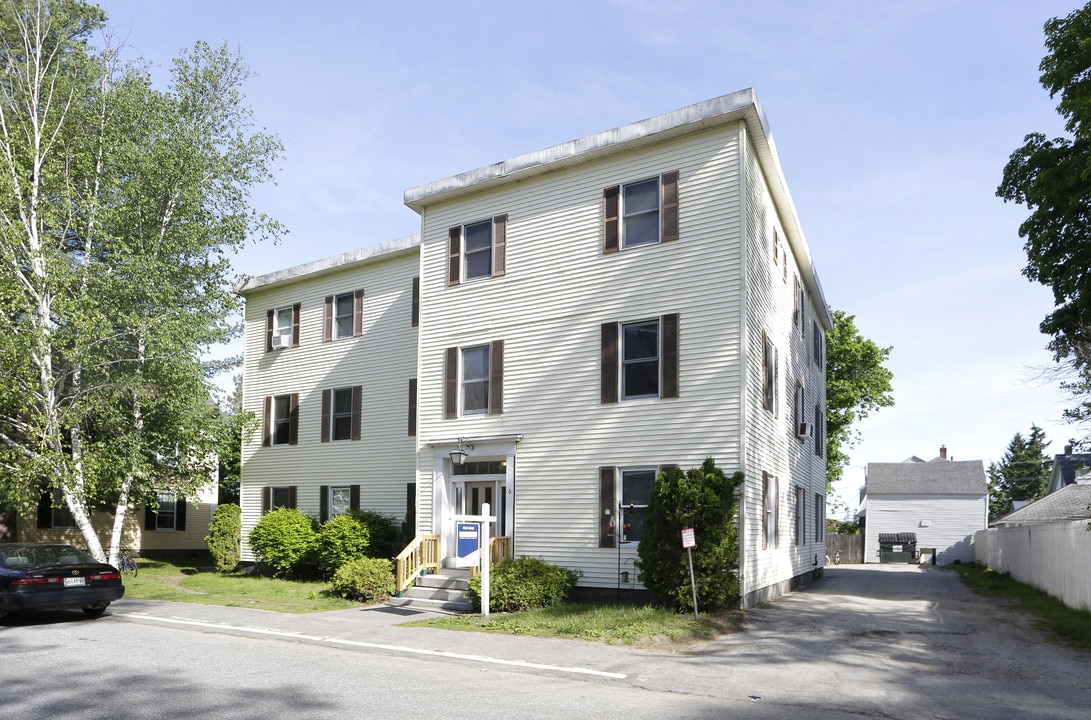 6 Potter St in Brunswick, ME - Foto de edificio