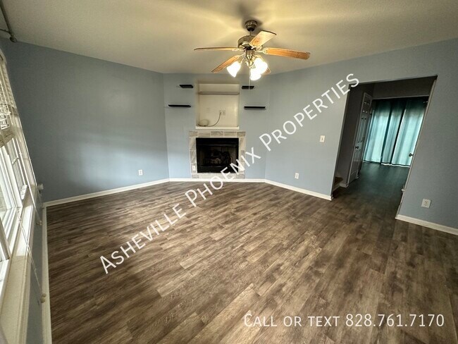 90 Rotunda Cir in Asheville, NC - Building Photo - Building Photo