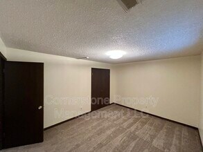 627 Ash St in Eudora, KS - Building Photo - Building Photo
