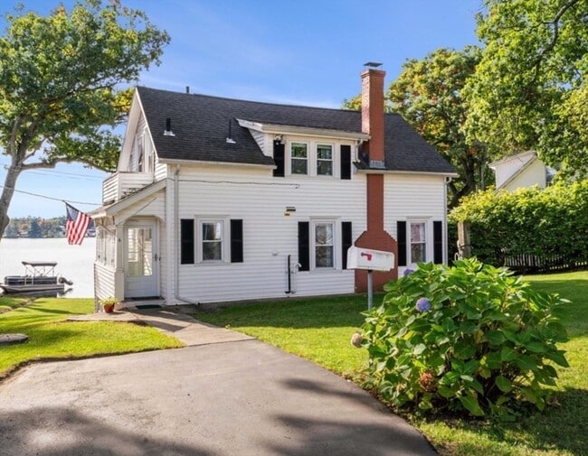 6 Davis Way in Worcester, MA - Building Photo - Building Photo