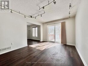 139 Campbell Ave in Vaughan, ON - Building Photo - Building Photo