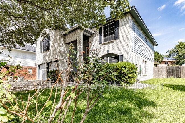 108 Snowberry Dr in Cibolo, TX - Building Photo - Building Photo