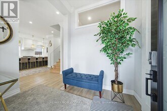 18 Florida Crescent in Toronto, ON - Building Photo - Building Photo