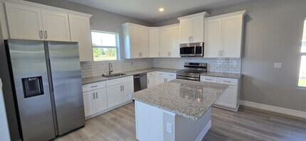 307 Mendoza St in Punta Gorda, FL - Building Photo - Building Photo