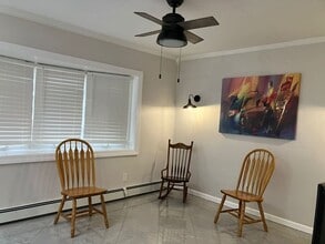 300 Arcadia Ave in Uniondale, NY - Building Photo - Building Photo