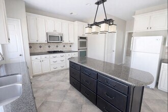 702 Epperson Way in Sugar Land, TX - Building Photo - Building Photo