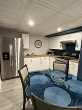 2228 E Main St in Albemarle, NC - Foto de edificio - Building Photo