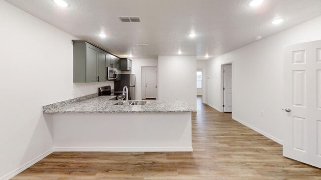 property at 2617 Aldrich Rd