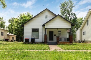 416 Grover St in Warrensburg, MO - Building Photo