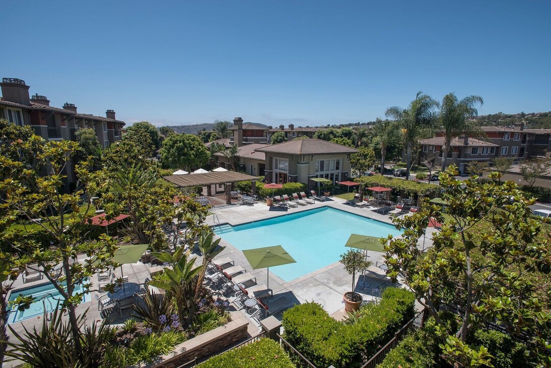 Alicante Apartment Homes in Aliso Viejo, CA - Foto de edificio