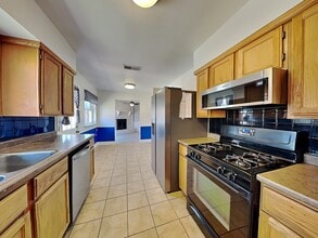 1814 Glenwick Ln in Irving, TX - Building Photo - Building Photo