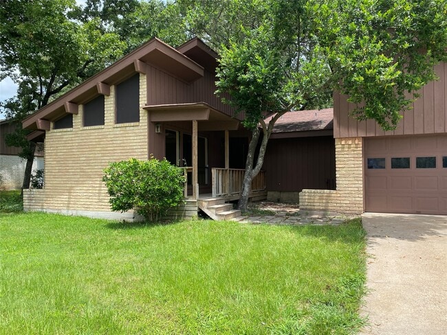 property at 24600 Darkwood Ct