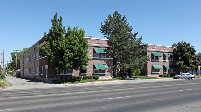 Courtyard Apartments in Twin Falls, ID - Building Photo - Building Photo