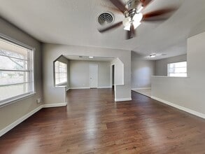 3808 Washington St, Unit 2 Bedroom + Den - The Warden 0342 in Pasadena, TX - Building Photo - Building Photo
