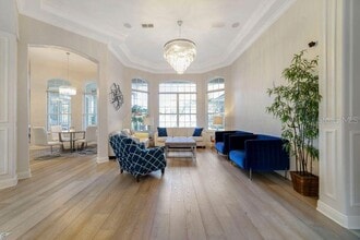 9102 Southern Breeze Dr in Orlando, FL - Building Photo - Building Photo