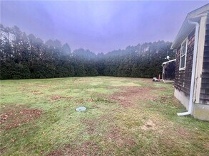 19 Ethel Dr in Portsmouth, RI - Building Photo - Building Photo