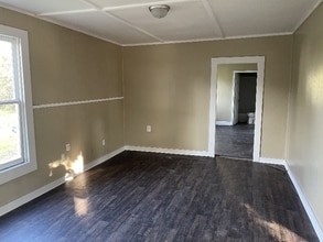 1206 W 7th St in Crowley, LA - Building Photo - Building Photo
