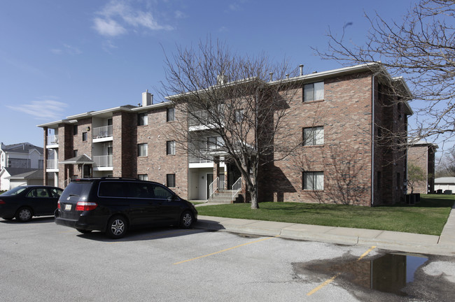 BriarPark Apartments in Omaha, NE - Building Photo - Building Photo