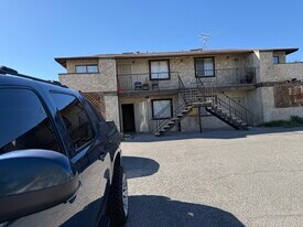 4241 Edmond St, Unit Toons Apts in Las Vegas, NV - Building Photo