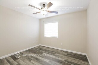 5326 Coral Ribbon Ave in Las Vegas, NV - Foto de edificio - Building Photo