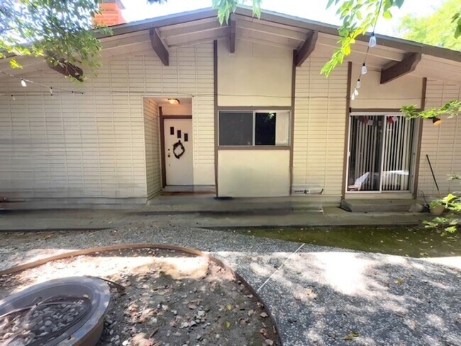 property at 627 Arthur St
