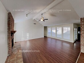 15834 Fox Springs Dr in Houston, TX - Building Photo - Building Photo