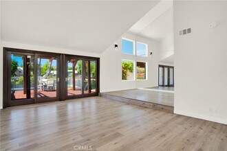 23310 Park Sorrento in Calabasas, CA - Building Photo - Building Photo