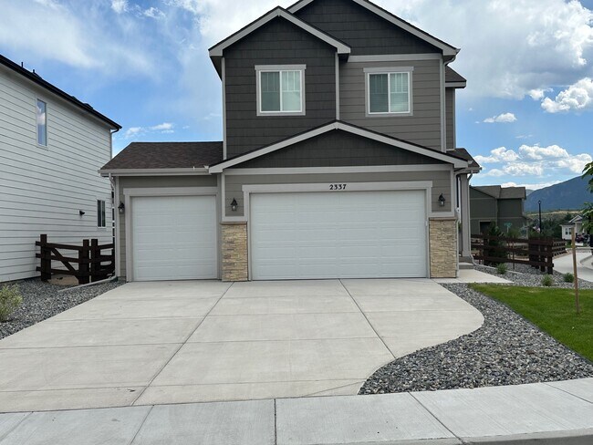 2337 Prairie Smoke Dr in Monument, CO - Building Photo - Building Photo
