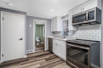 502 Brockelman Rd in Lancaster, MA - Building Photo - Building Photo