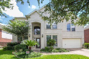 12311 Amanda Meadows in Houston, TX - Building Photo