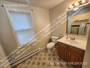 32 Latura St in Shrewsbury, MA - Building Photo - Building Photo
