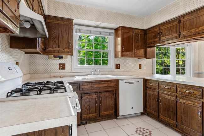 1019 San Antonio St in Anchorage, AK - Building Photo - Building Photo