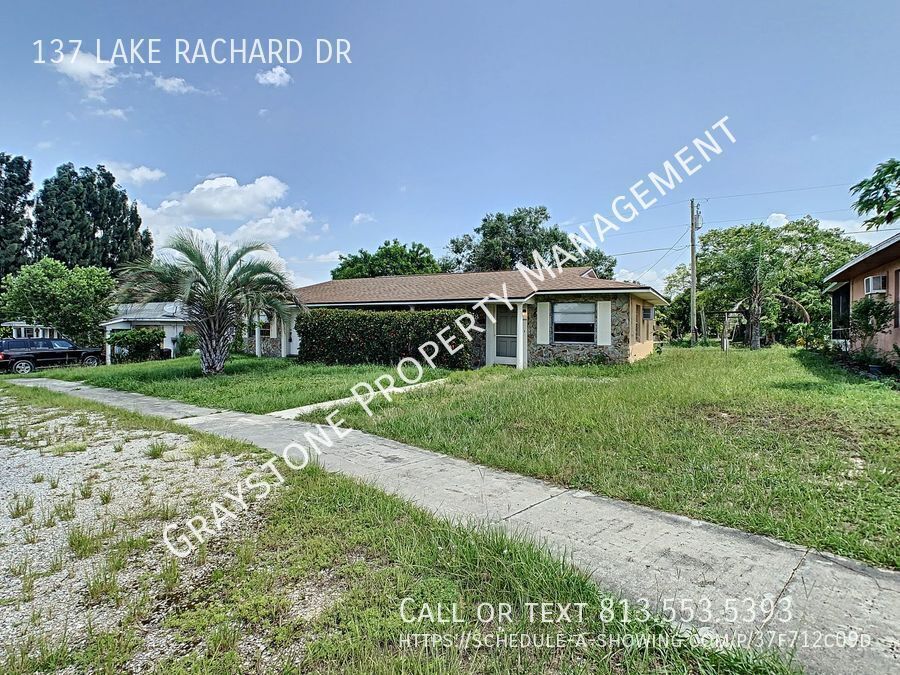 137 Lake Rachard Dr in Lake Placid, FL - Building Photo