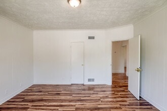 116.5 N 40th St in Omaha, NE - Building Photo - Building Photo