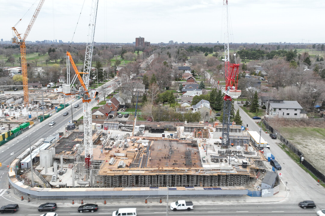 1345 Lakeshore Rd E in Mississauga, ON - Building Photo
