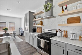 2904 Newington Ln in Houston, TX - Building Photo - Building Photo