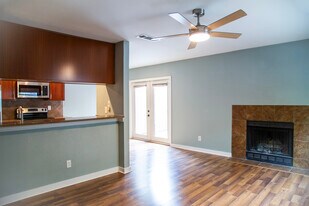 6700 Cooper Ln, Unit 29 in Austin, TX - Building Photo