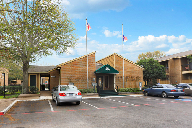 Kings Arms in Rosenberg, TX - Building Photo - Building Photo